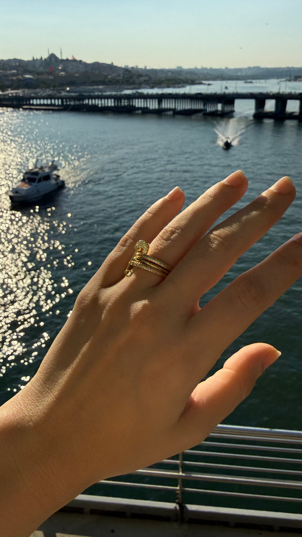 Ellen golden ring