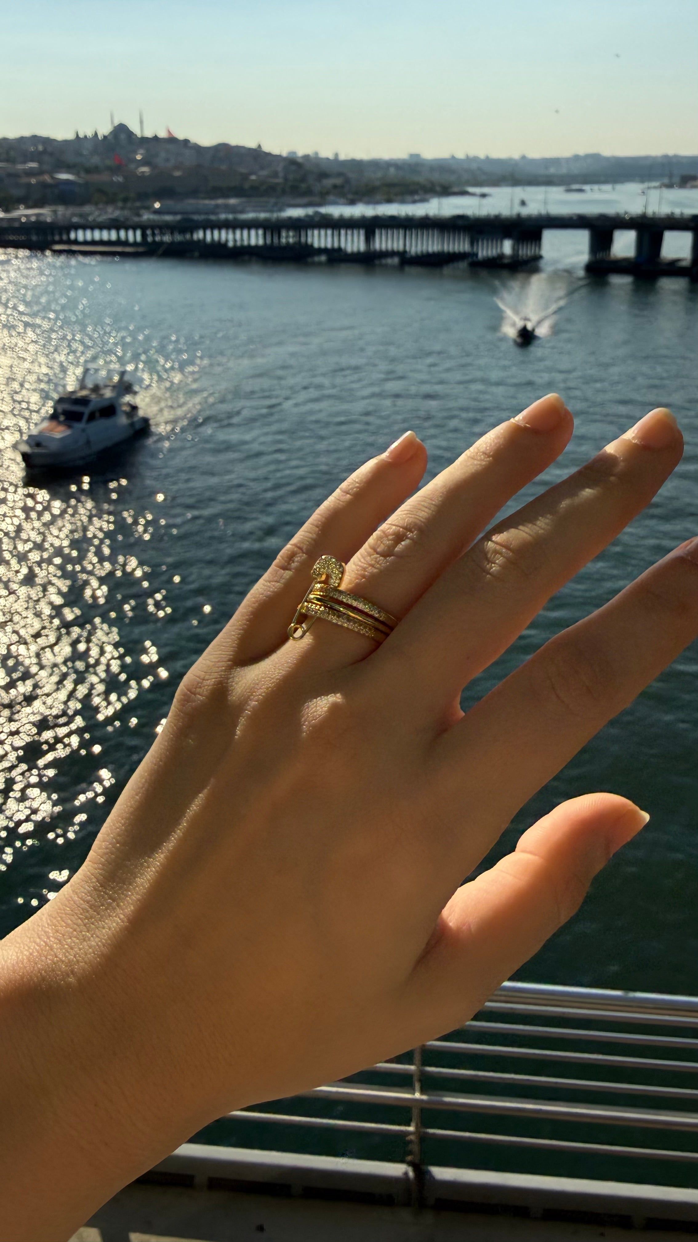 Ellen golden ring